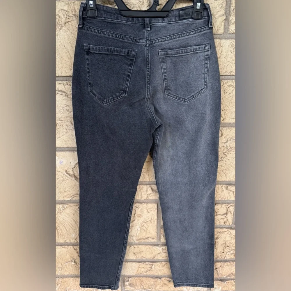 Hollister Curvy High Rise Mom Jeans Black / Gray Vintage Stretch Size 25